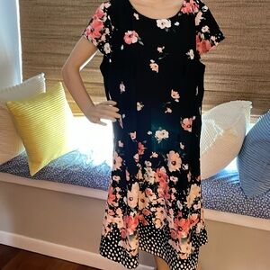Black Floral Short Sleeve Dress